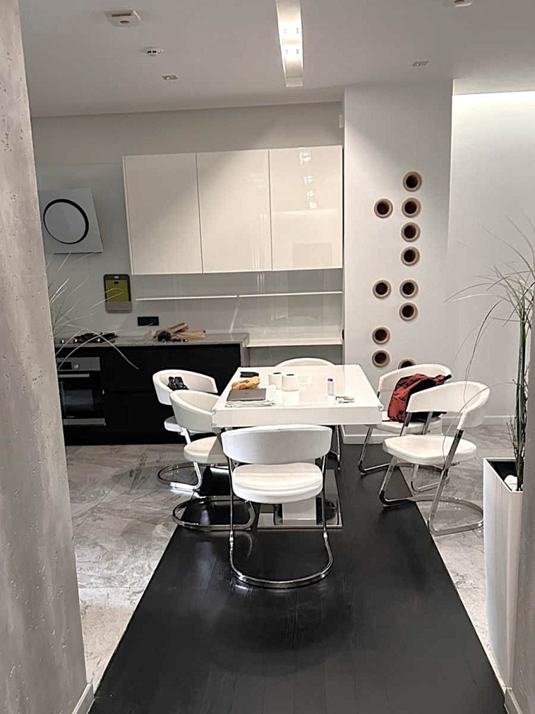 продажа трехкомнатной квартиры номер A-173246 в Приморском районе, фото номер 14